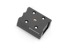 Our thoroughly practical USB charging box fits all BMWs with the factory-side BMW navigation preparation