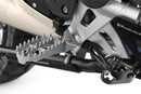Grippy, profiled footrest pad for the R 1200 GS LC Adventure and R 1250 GS Adventure – provides greater comfort and safety