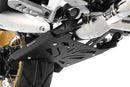 Wunderlich centre stand protection plate for BMW R1200GS LC in black, protects the centre stand even during heavy off-road use.