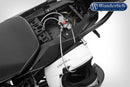 A secure yet easy-to-use handy helmet lock for the R 1250 R. 