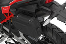 Our lockable tool box offers additional storage space for all kinds of helpful bits and pieces and is suitable for models without a case.