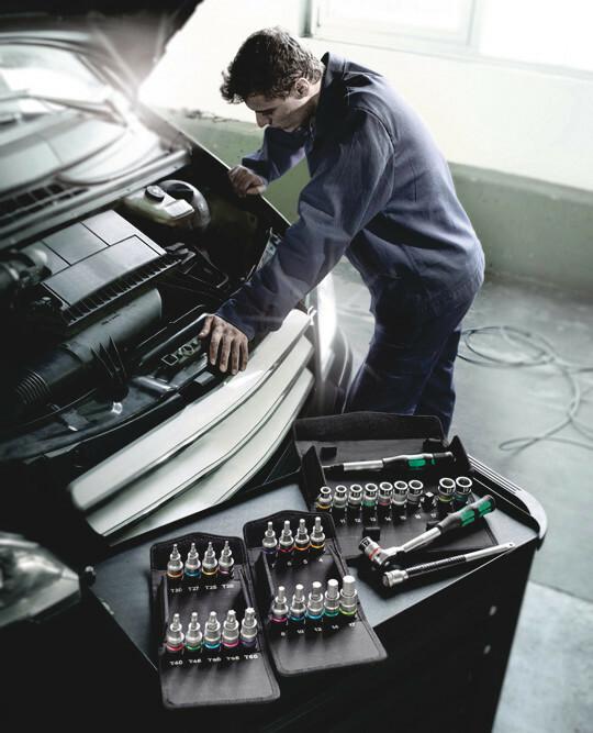 Wera Tools - 8767 C Hf Tx 1 Zyklop Bit Socket Set With 1/2" Drive Socket With Holding Function 9Pcs - 05004202001