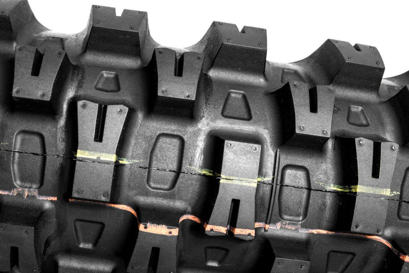 MotoZ - Arena Hybrid Gummy BFM Tire